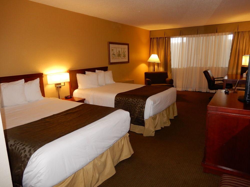 Clarion Hotel Milwaukee Airport Buitenkant foto