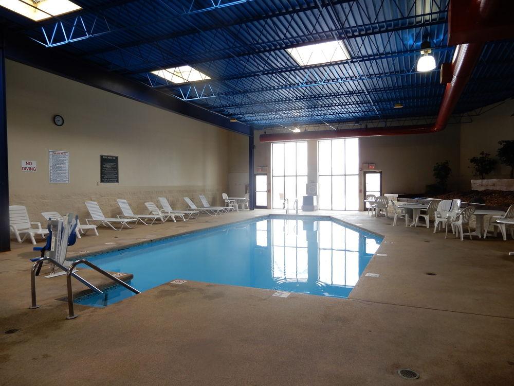 Clarion Hotel Milwaukee Airport Buitenkant foto