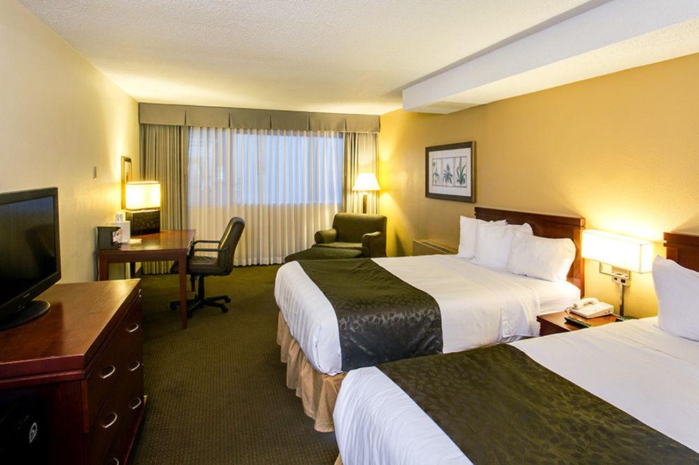 Clarion Hotel Milwaukee Airport Buitenkant foto