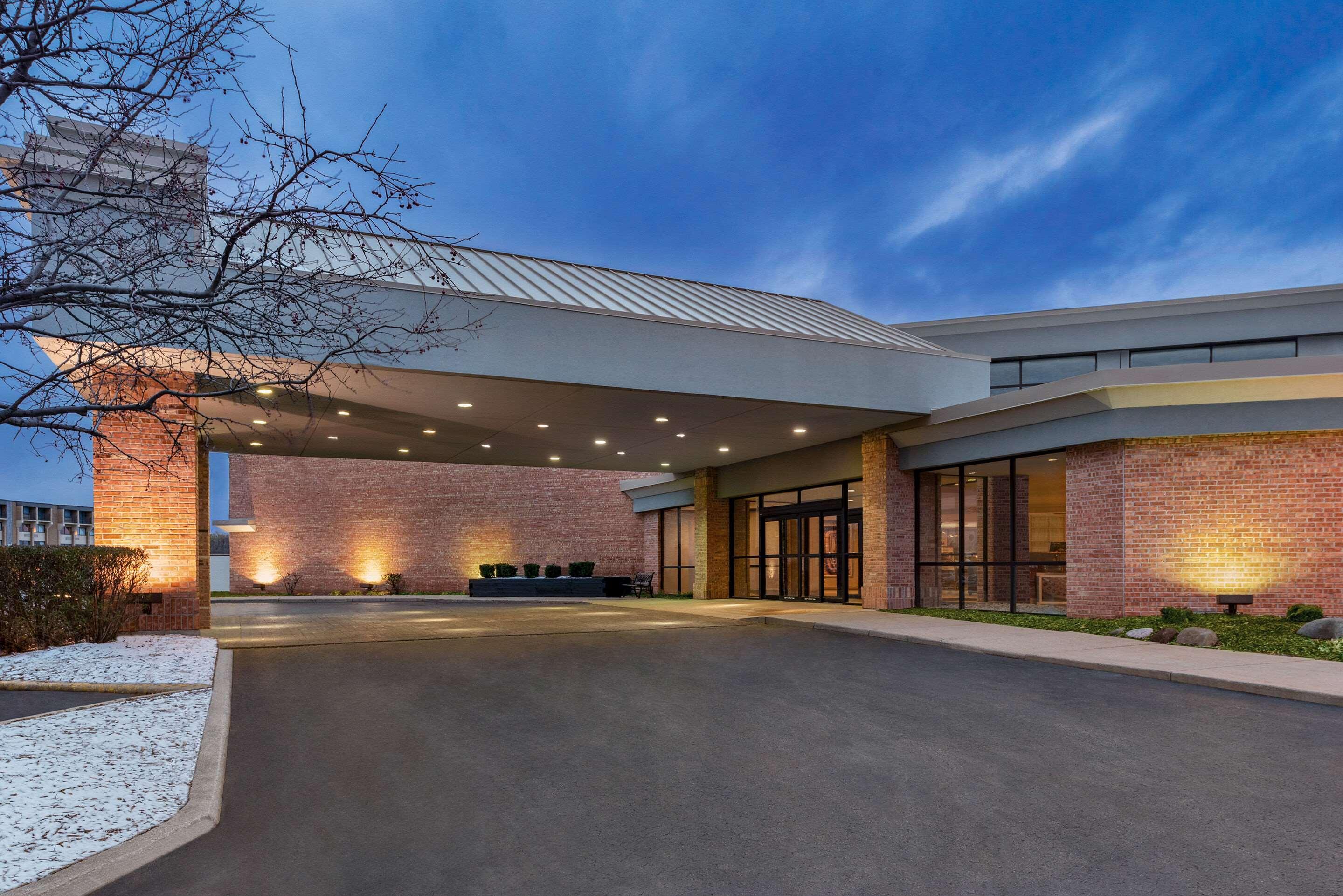 Clarion Hotel Milwaukee Airport Buitenkant foto