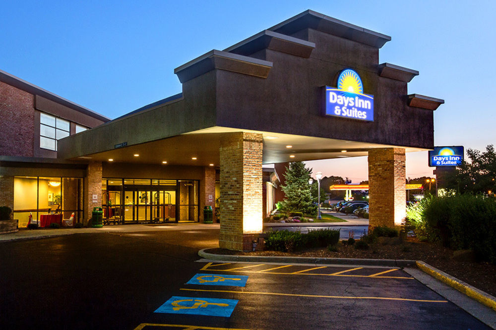 Clarion Hotel Milwaukee Airport Buitenkant foto