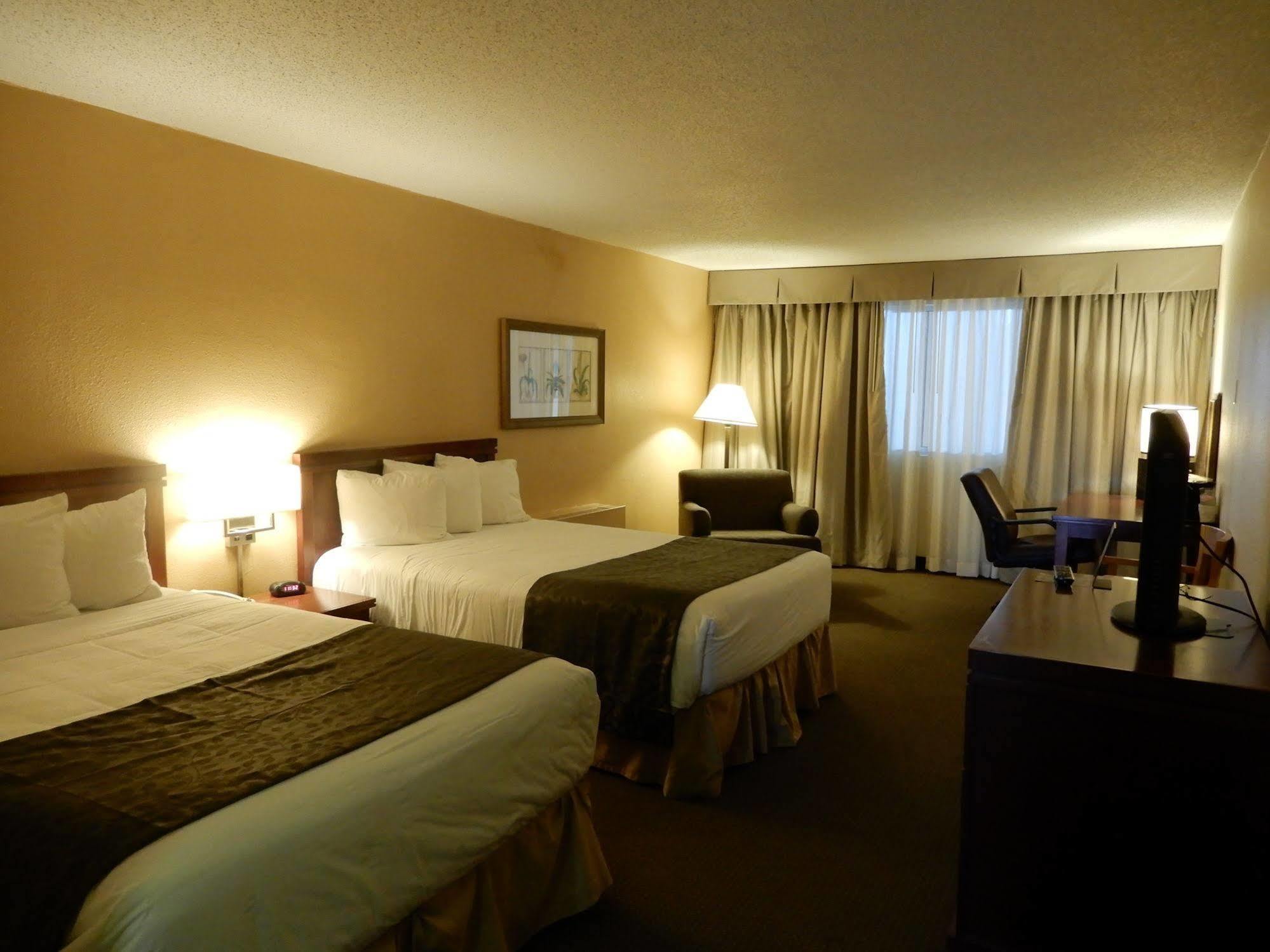 Clarion Hotel Milwaukee Airport Buitenkant foto