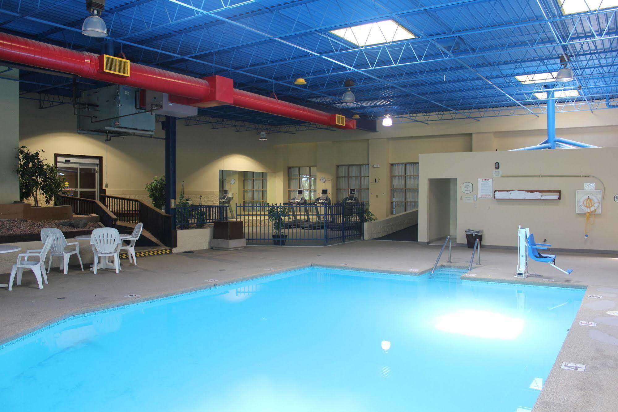 Clarion Hotel Milwaukee Airport Buitenkant foto